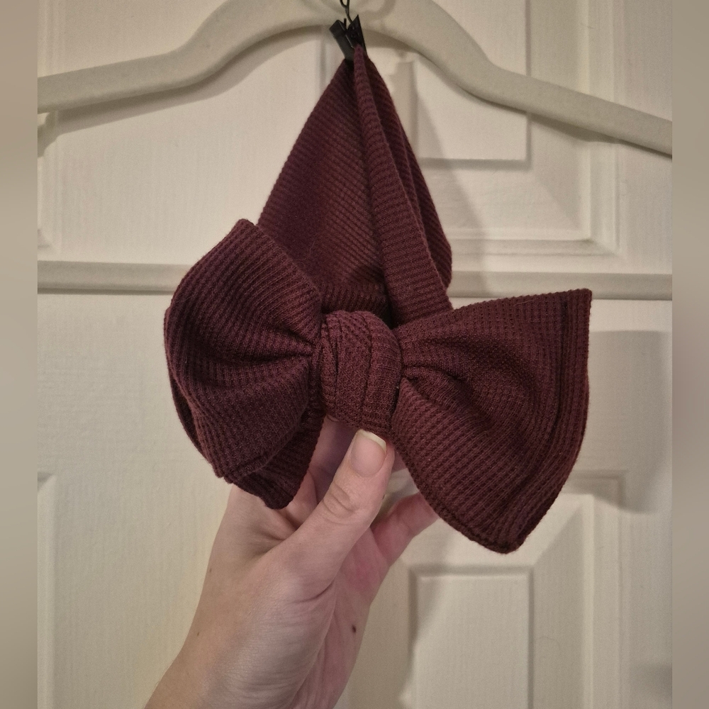 🌼$4 Harper And Remi Ribbed Bow